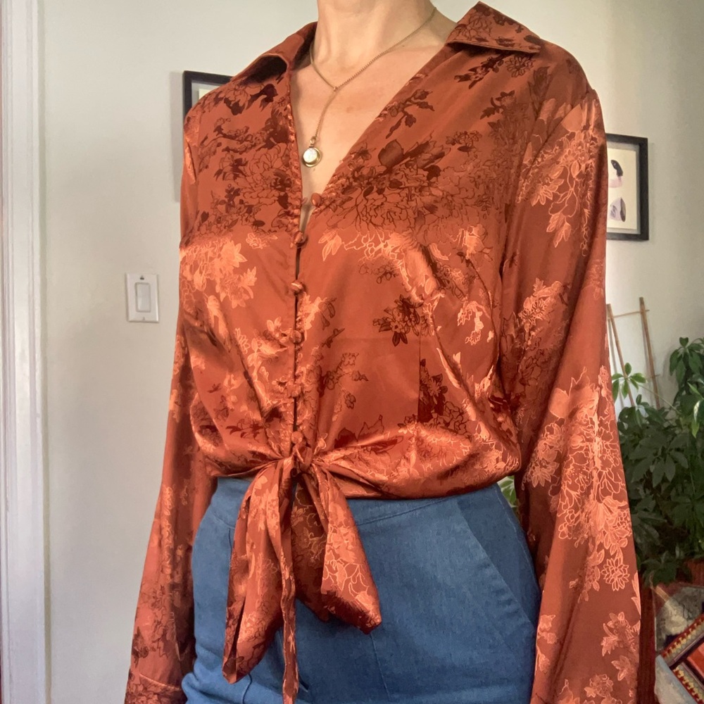 Vintage Rust Satin Blouse with Front Tie Detail – Size M